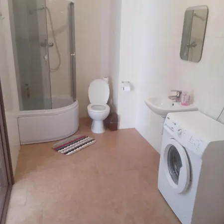 Doba - центр 4 кім студія 10 місць з кондиціонером ! Apartment Mukatschewo